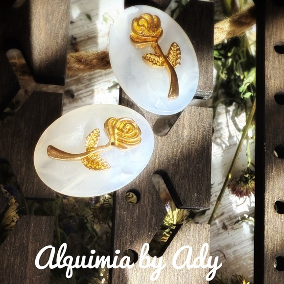 Alquimia Gold and White Rose Earrings - Picture 1 of 1